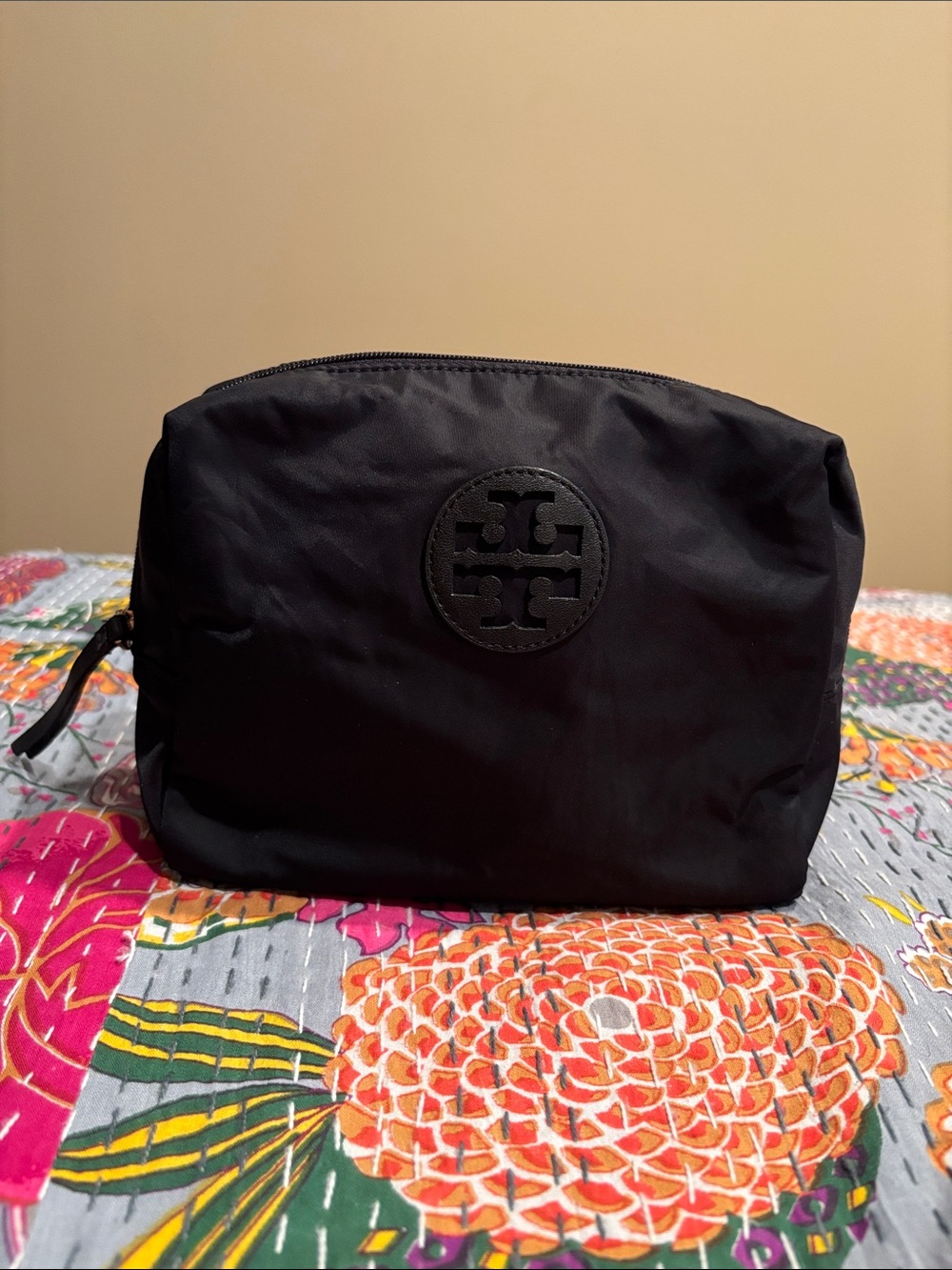Tory Burch Medium Nylon Cosmetic Case pouch black